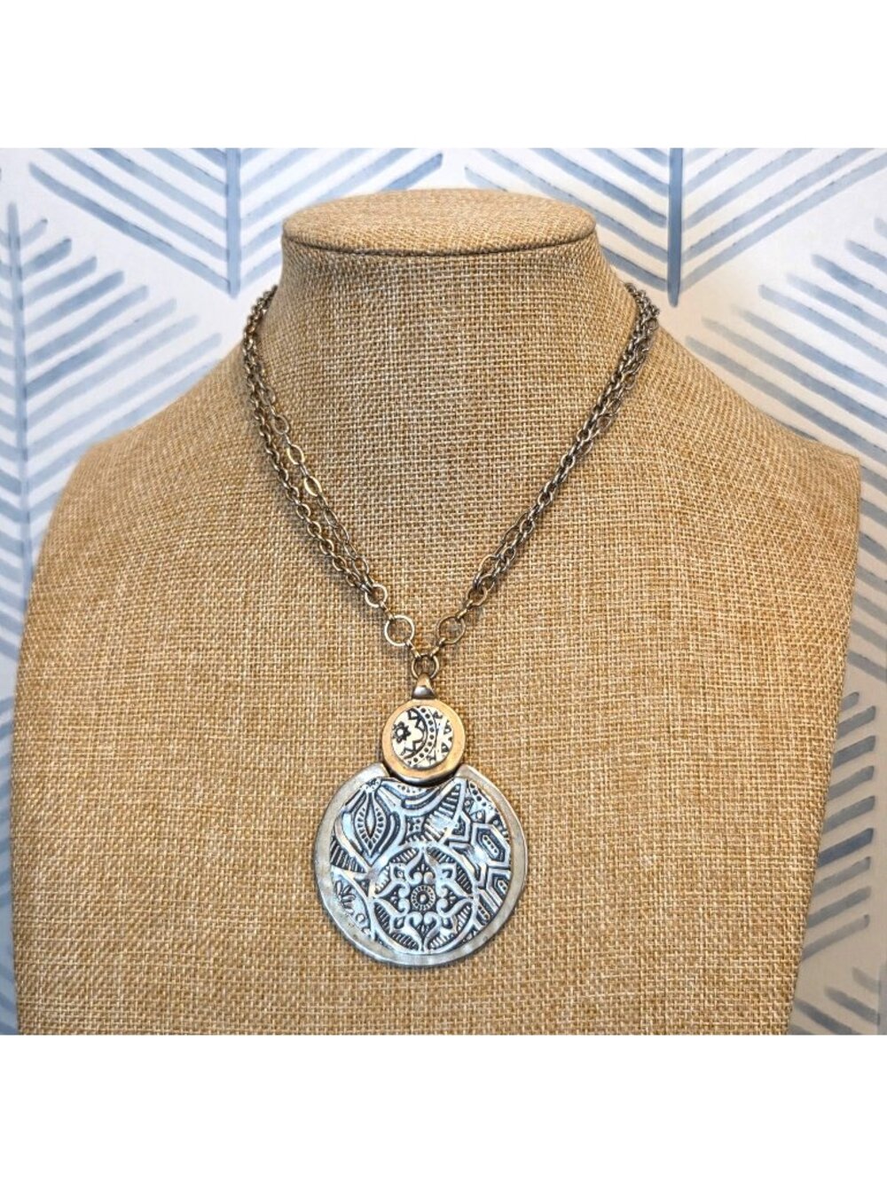Chico's Misha Collection 2 Tone Silver Gold Pendant Necklace